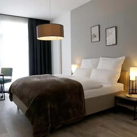 Pm-Am Apartments Hoher Wall 4*